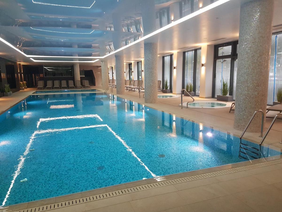 Apartament Baltyk Nadmorskie Tarasy Z Parkingiem Kolobrzeg Ngoại thất bức ảnh